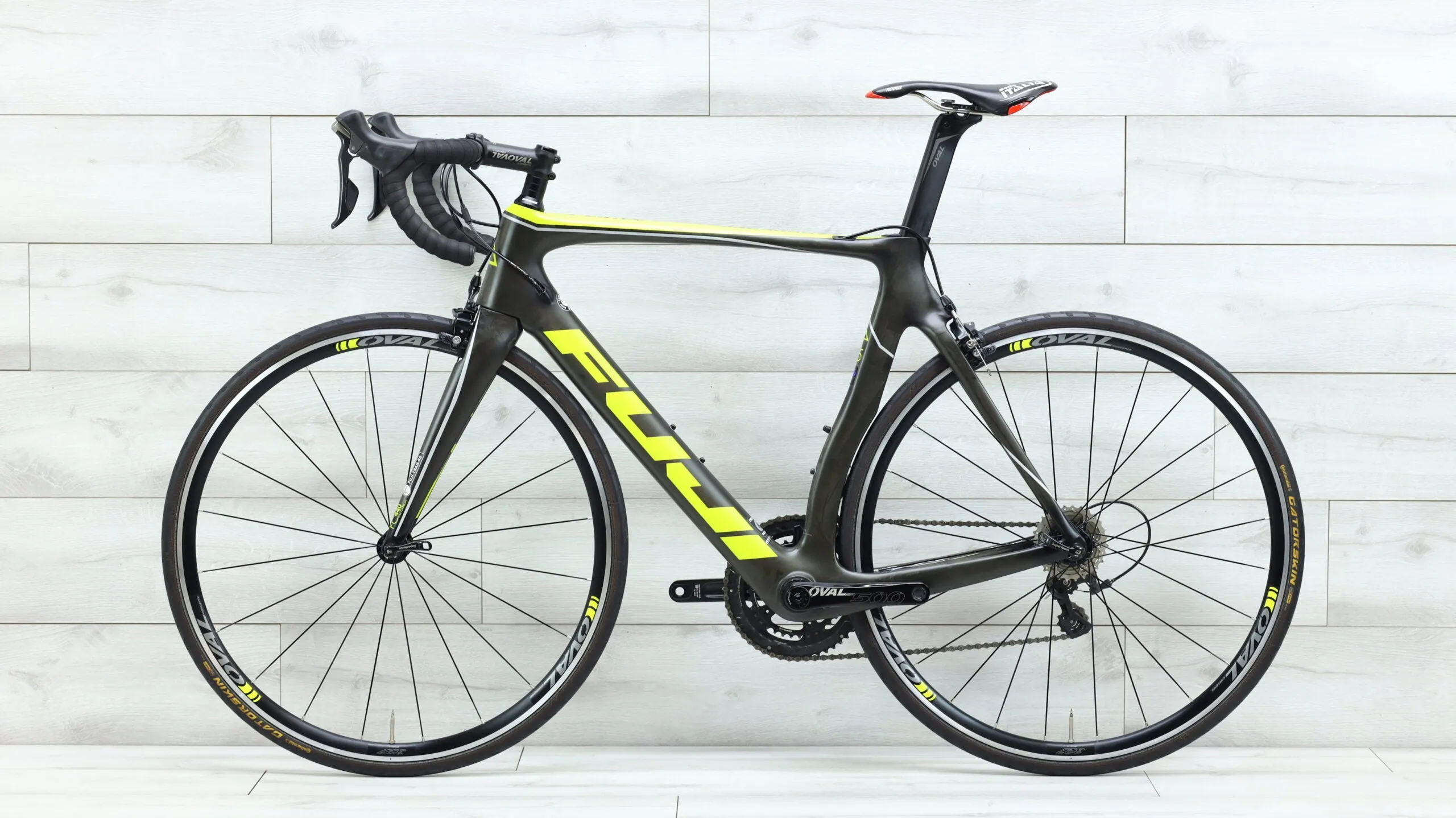 2017 Fuji Transonic 2.5  Road Bike - 56cm