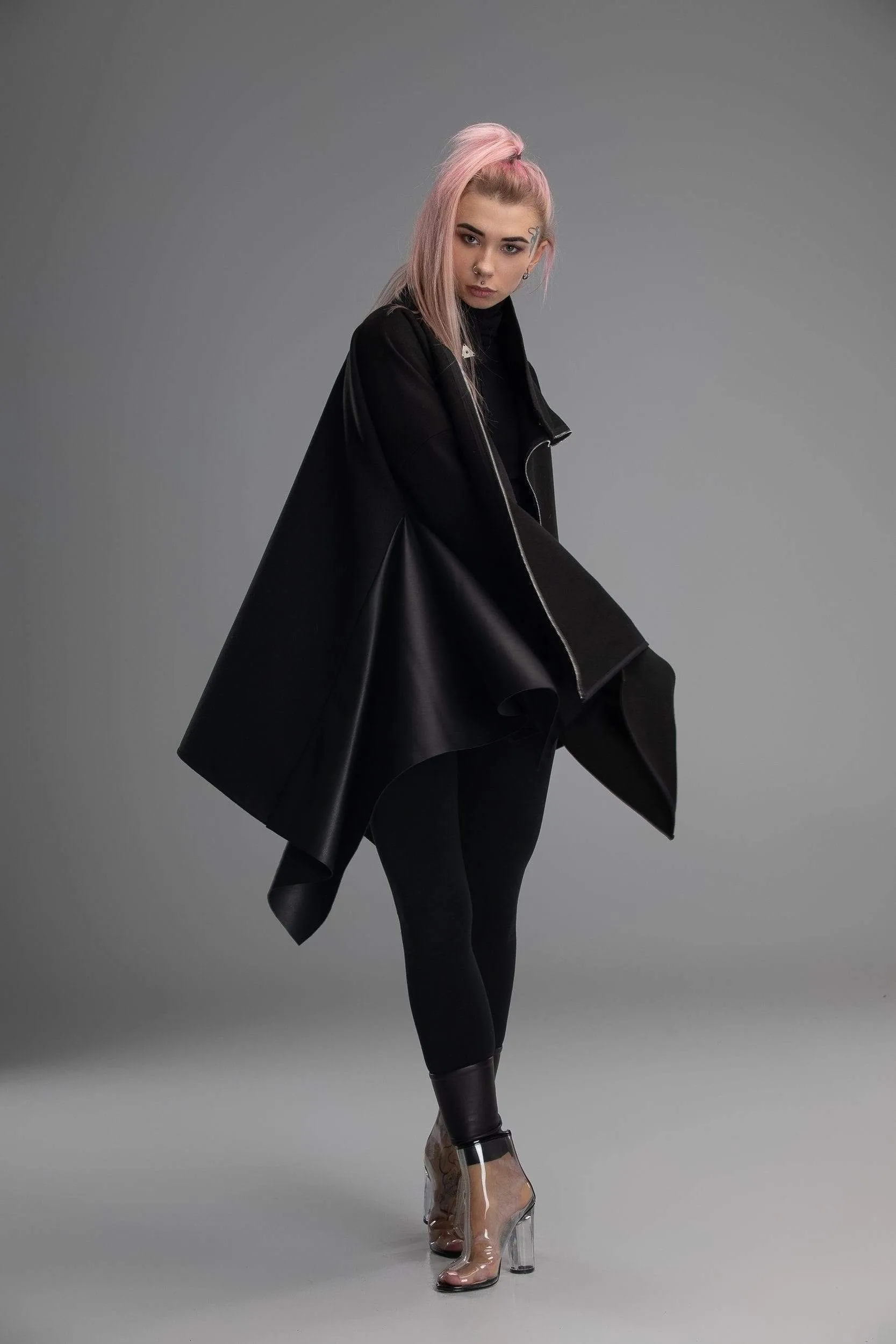 Asymmetric zipped poncho