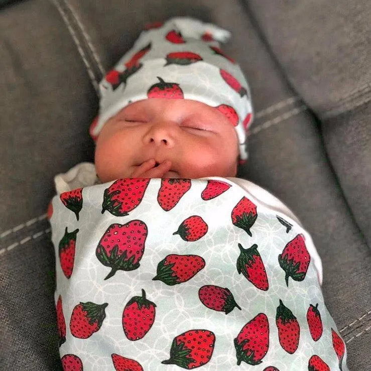 Bubbly Berries Baby Receiving Blanket - Organic Cotton