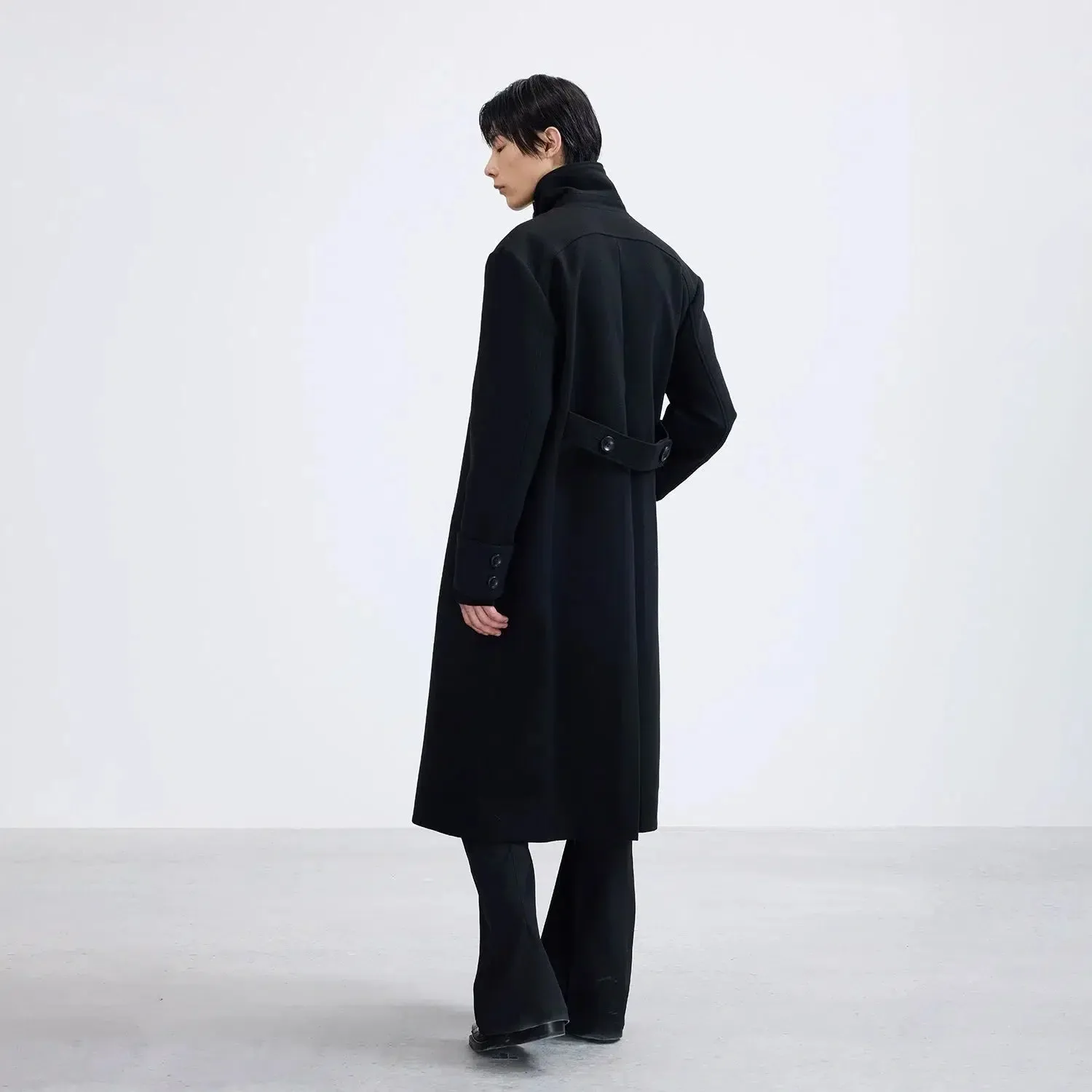 Classic Sleek Buttoned Woolen Overcoat