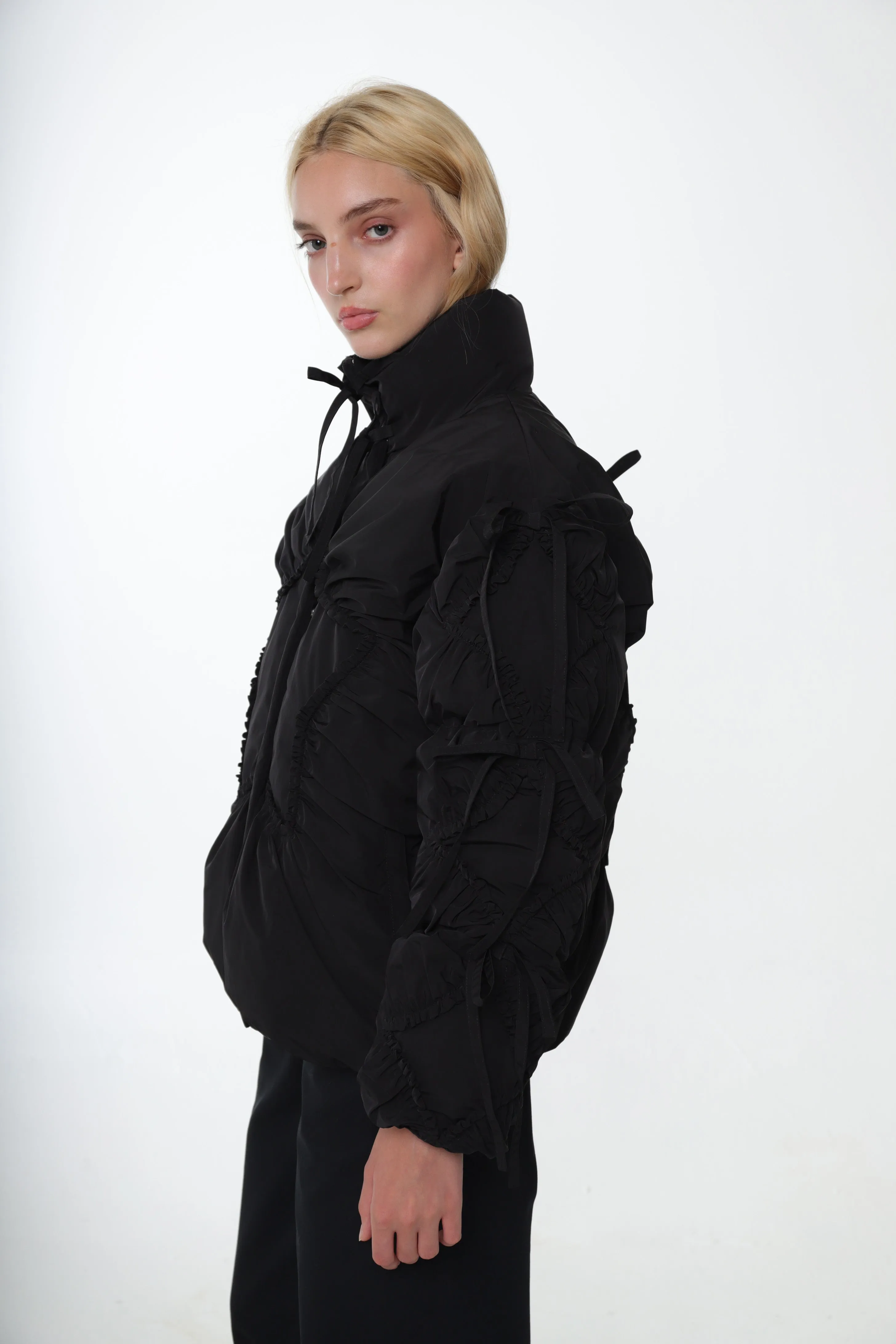 ETOILE PUFFER IN BLACK