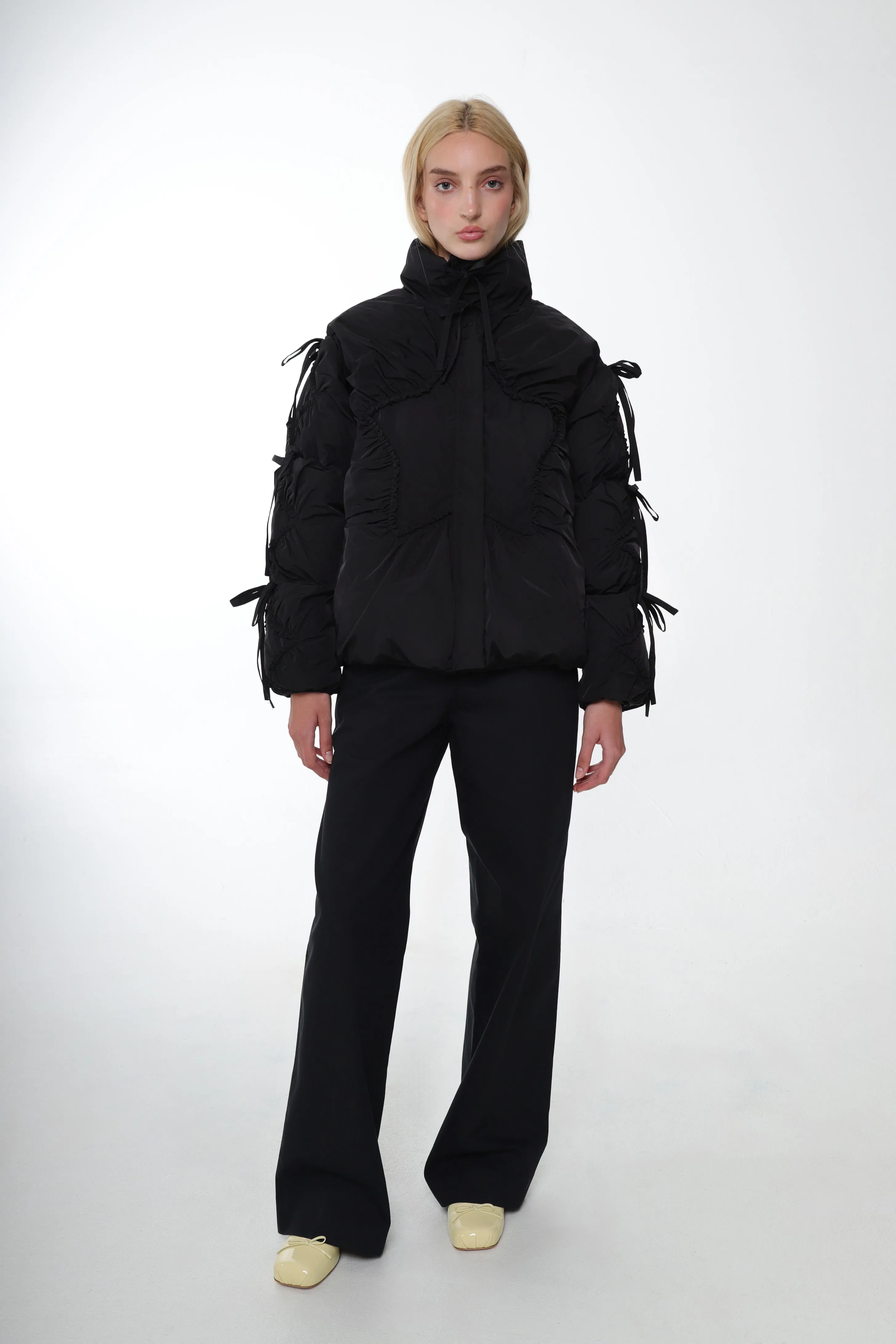 ETOILE PUFFER IN BLACK