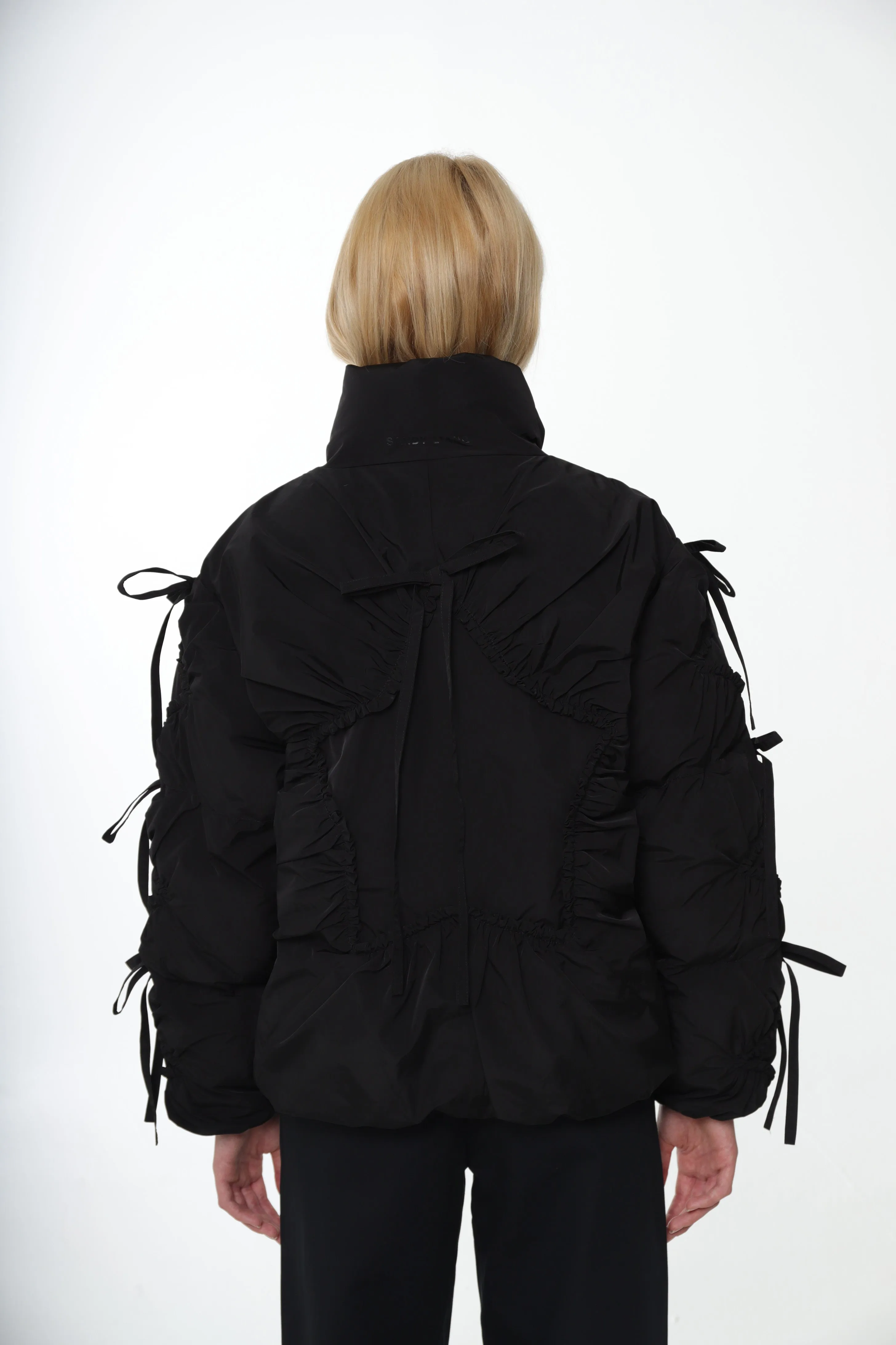 ETOILE PUFFER IN BLACK