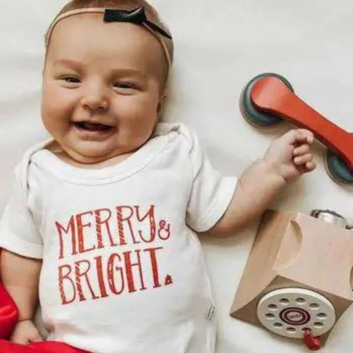 Finn and Emma Organic Short Sleeve Bodysuit - Merry & Bright