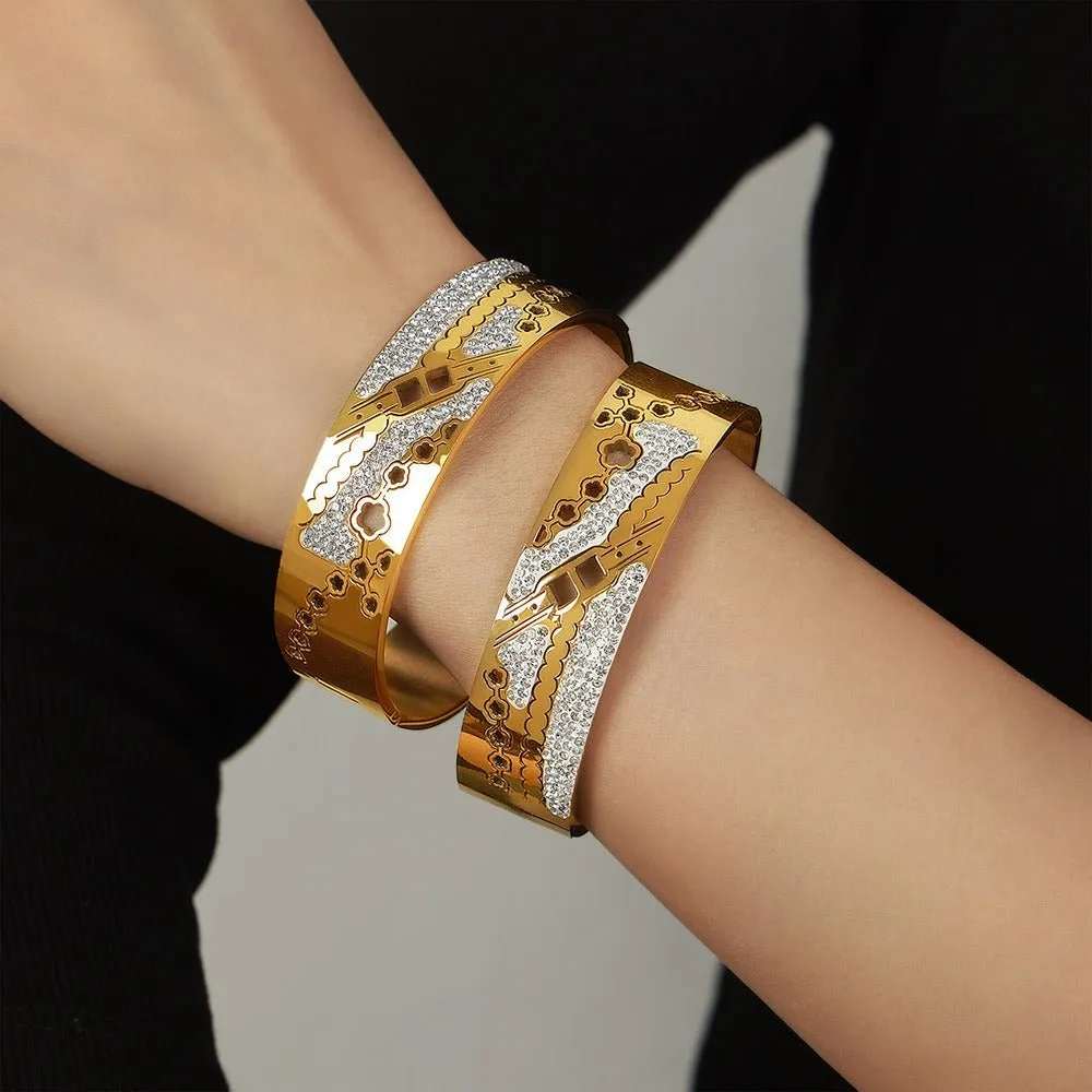 Floral Majesty Bangle