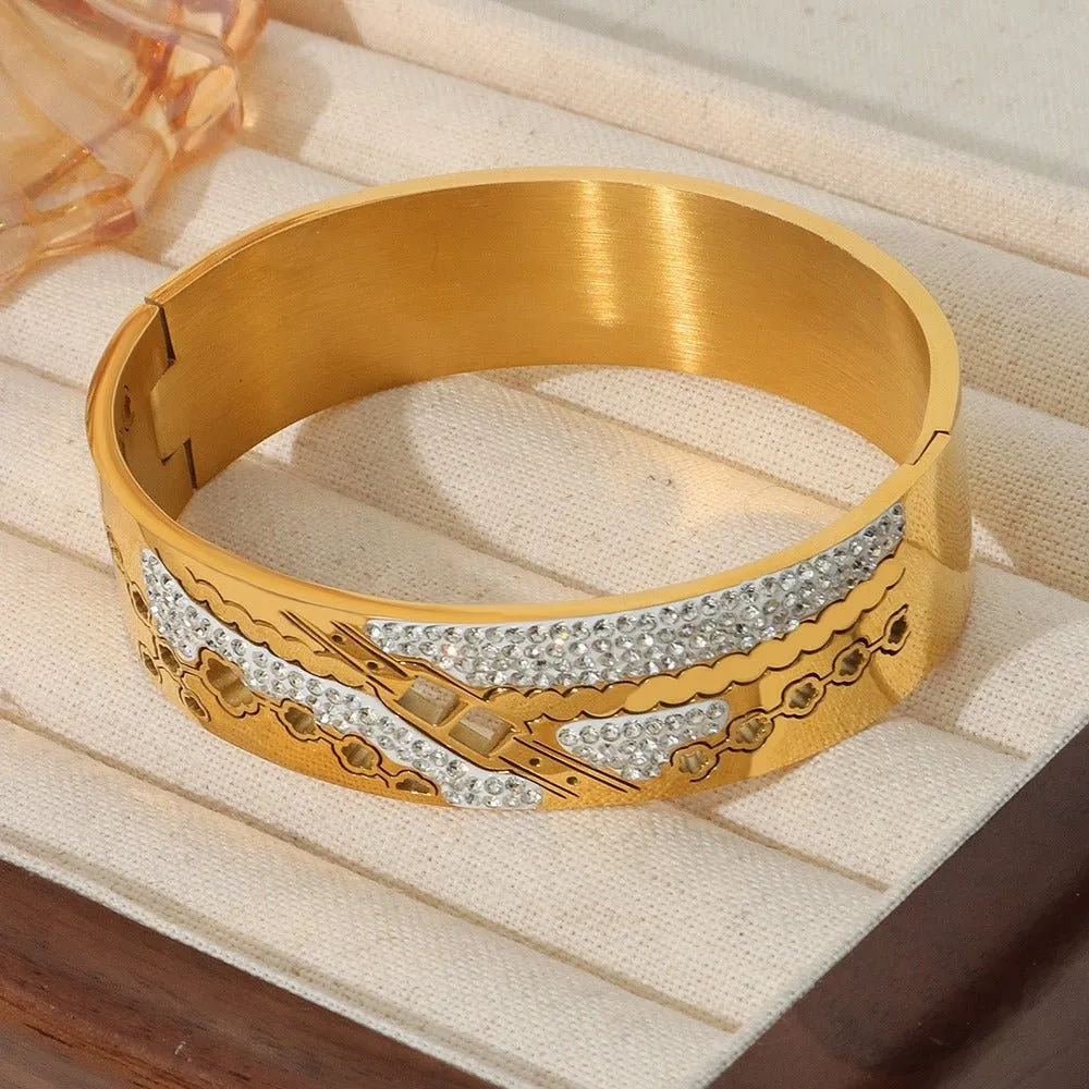 Floral Majesty Bangle