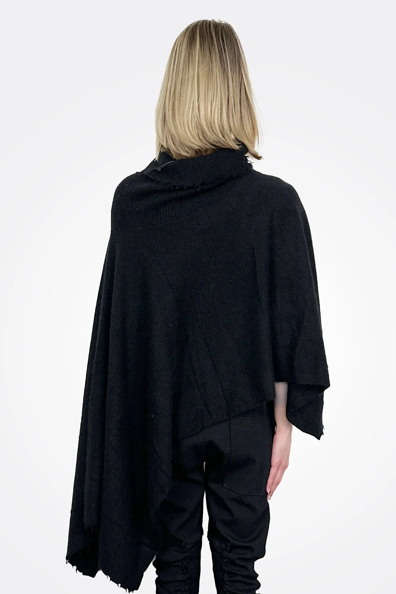 Knitted Poncho Scarf - Black