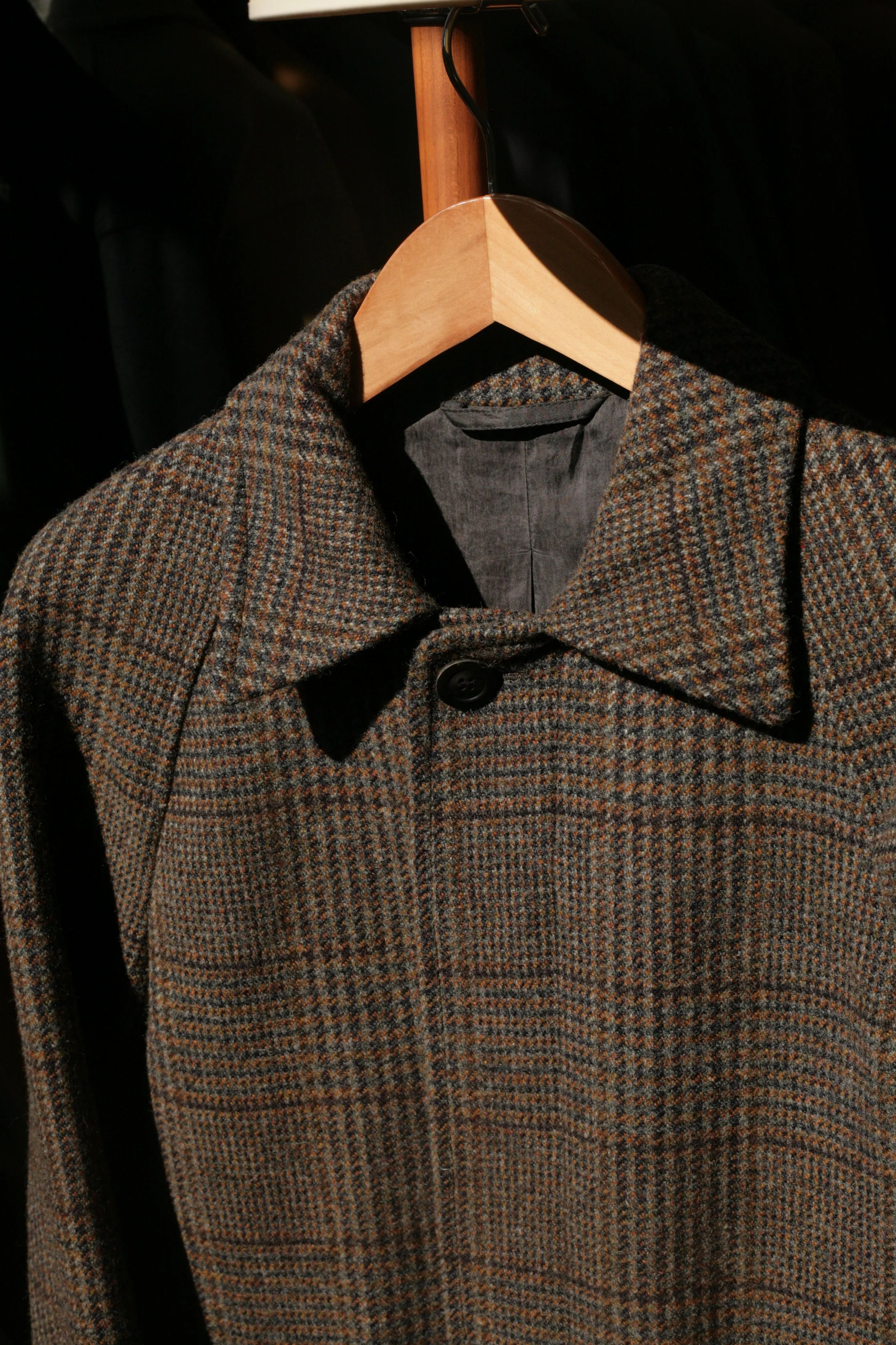 ‘The Balmacaan’ Lambswool Coat in Bracken